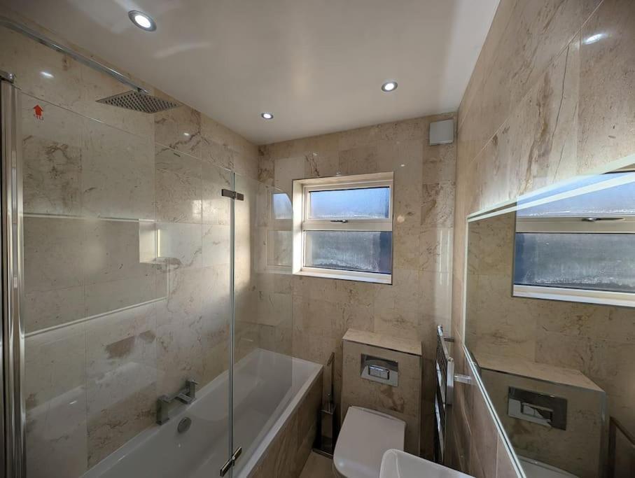 Holiday home Excellent - Close To Centre Location!